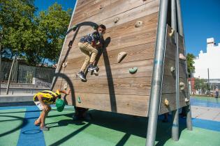 Cierre de actividades de verano del programa de atención a personas con discapacidad en el parque de la Amistad