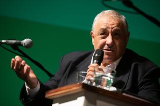 Declaración de Ciudadanos Ilustres a Eduardo "Toto" Méndez y Julio Cobelli en el Teatro Solís Declaración de Ciudadanos Ilustres a Eduardo "Toto" Méndez y Julio Cobelli en el Teatro Solís