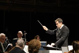 Concierto inaugural de la temporada principal 2022 de la Orquesta Filarmónica de Montevideo en en Teatro Solís