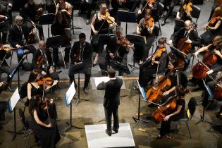 Concierto inaugural de la temporada principal 2022 de la Orquesta Filarmónica de Montevideo en en Teatro Solís Concierto inaugural de la temporada principal 2022 de la Orquesta Filarmónica de Montevideo en en Teatro Solís