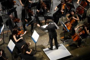 Concierto inaugural de la temporada principal 2022 de la Orquesta Filarmónica de Montevideo en en Teatro Solís