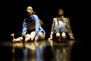 Ciclo de ganadores de la Movida Joven 2021 en el Centro Cultural Artesano Ciclo de ganadores de la Movida Joven 2021 en el Centro Cultural Artesano