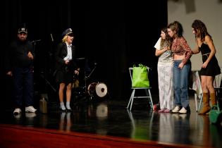 Ciclo de ganadores de la Movida Joven 2021 en el Centro Cultural Artesano Ciclo de ganadores de la Movida Joven 2021 en el Centro Cultural Artesano