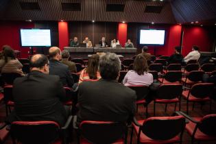 Data room sobre los requerimientos de tecnología aplicada al mejoramiento del transporte público Data room sobre los requerimientos de tecnología aplicada al mejoramiento del transporte público
