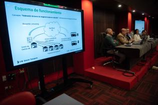 Data room sobre los requerimientos de tecnología aplicada al mejoramiento del transporte público