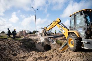 Avance de obras de saneamiento en rambla Tomás Berreta y Lido