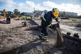 Avance de obras de saneamiento en rambla Tomás Berreta y Lido