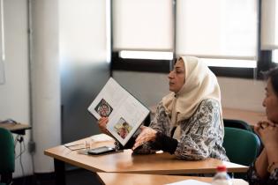 Espacio de conversación para personas migrantes en el Centro de formación y Estudios de la Intendencia de Montevideo