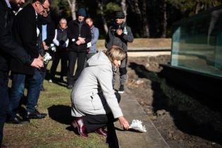 Homenaje a personas detenidas desaparecidas durante la última dictadura en el Memorial de los Detenidos Desaparecidos 