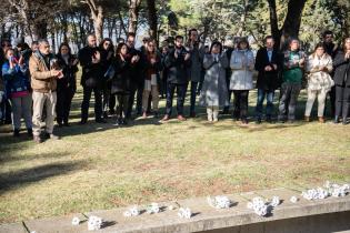 Homenaje a personas detenidas desaparecidas durante la última dictadura en el Memorial de los Detenidos Desaparecidos 