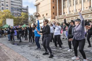 Día Internacional de Acción por la Salud de las Mujeres en la explanada de la Intendencia Día Internacional de Acción por la Salud de las Mujeres en la explanada de la Intendencia