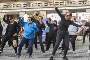 Día Internacional de Acción por la Salud de las Mujeres en la explanada de la Intendencia