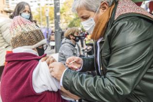 Día Internacional de Acción por la Salud de las Mujeres en la explanada de la Intendencia