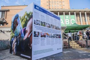 Día Internacional de Acción por la Salud de las Mujeres en la explanada de la Intendencia