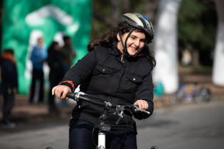 Celebración del Día Mundial de la Bicicleta en el Velódromo Municipal de Montevideo