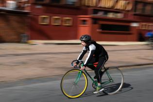 Celebración del Día Mundial de la Bicicleta en el Velódromo Municipal de Montevideo