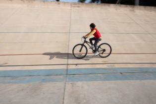 Celebración del Día Mundial de la Bicicleta en el Velódromo Municipal de Montevideo