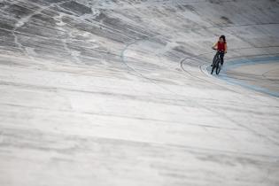 Celebración del Día Mundial de la Bicicleta en el Velódromo Municipal de Montevideo