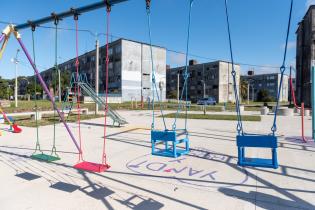 :Sustitución de mobiliario urbano y juegos infantiles en plaza INVE en el marco del Plan ABC+ Unión - Malvín Norte