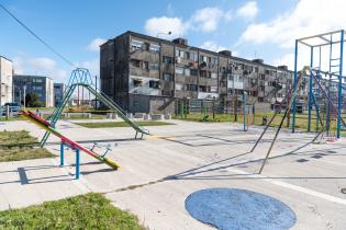 :Sustitución de mobiliario urbano y juegos infantiles en plaza INVE en el marco del Plan ABC+ Unión - Malvín Norte