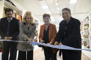 Apertura de Bromelia en el Mercado Agrícola de Montevideo