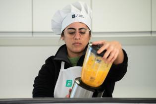 Camión de Cocina Uruguay en la UTU de Los Céspedes Camión de Cocina Uruguay en la UTU de Los Céspedes, 20 de junio de 2022