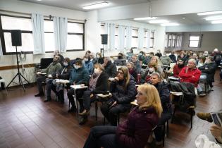 Reunión de lanzamiento de la nueva estrategia de limpieza con vecinas y vecinos del Euskalerria 70 Reunión de lanzamiento de la nueva estrategia de limpieza con vecinas y vecinos del Euskalerria 70
