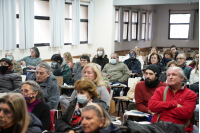 Reunión de lanzamiento de la nueva estrategia de limpieza con vecinas y vecinos del Euskalerria 70