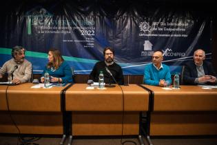 Conversatorio de «Políticas de acceso y permanencia en la vivienda digna» Conversatorio de «Políticas de acceso y permanencia en la vivienda digna», 1 de julio de 2022