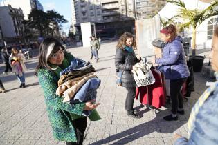 Lanzamiento de Campaña del abrigo en la explanada de la Intendencia de Montevideo