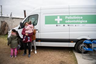 Lanzamiento de policlínica odontológica móvil en el Complejo Verdisol Lanzamiento de policlínica odontológica móvil en el Complejo Verdisol