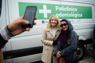 Lanzamiento de policlínica odontológica móvil en el Complejo Verdisol Lanzamiento de policlínica odontológica móvil en el Complejo Verdisol