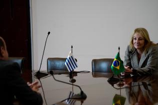 Visita del embajador de Brasil a la intendenta Carolina Cosse Visita del embajador de Brasil a la intendenta Carolina Cosse