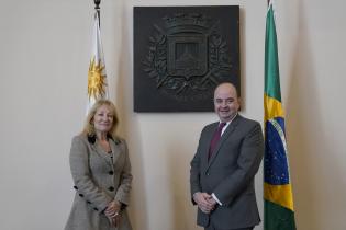 Visita del embajador de Brasil a la intendenta Carolina Cosse Visita del embajador de Brasil a la intendenta Carolina Cosse