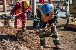 Avance de obras de saneamiento en plaza Azotea de Lima