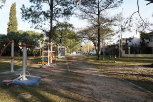 Parque lineal sobre calle Santa Mónica Parque lineal sobre calle Santa Mónica