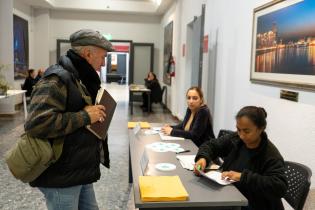 Entrega de sello «Montevideo más Verde » a cooperativas de vivienda 