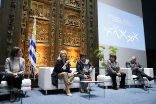 5º Encuentro Nacional de Cooperativas, Salón Azul de la Intendencia de Montevideo