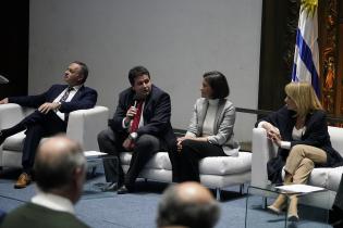 5º Encuentro Nacional de Cooperativas, Salón Azul de la Intendencia de Montevideo