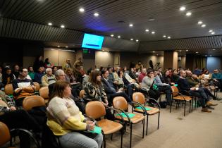 Charla sobre la situación actual del mercado de trabajo en Montevideo y zona Metropolitana Charla sobre la situación actual del mercado de trabajo en Montevideo y zona Metropolitana