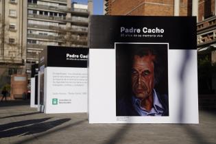 Inauguración de muestra itinerante "Padre Cacho: 30 años de su memoria viva"