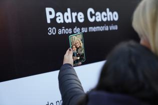 Inauguración de muestra itinerante "Padre Cacho: 30 años de su memoria viva"