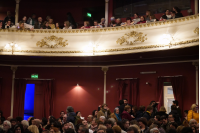 Función de estreno de &quot;Esperando la carroza&quot; por la Comedia Nacional en el teatro Macció de San José