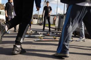 Escuela de skate en el centro juvenil La tortuga Cuadrada en el marco del Plan ABC + Deporte y Cultura Escuela de skate en el centro juvenil La tortuga Cuadrada en el marco del Plan ABC + Deporte y Cultura