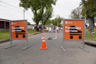 Peatonal barrial en el barrio Municipal