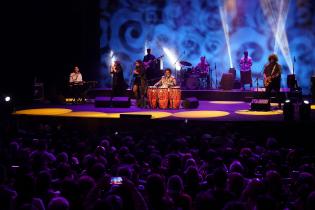 Lanzamiento de la plataforma cultural Voy en el Teatro Solis