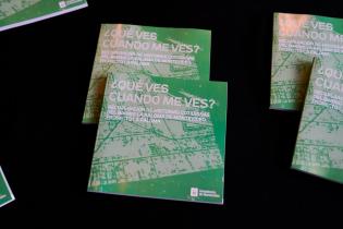 Presentación del Libro "Qué ves cuando me ves?" del barrio La Presentación del Libro "Qué ves cuando me ves?" del barrio La Paloma de Montevideo