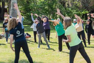 Clase de gimnasia para personas mayores en el Espacio Barradas Clase de gimnasia para personas mayores en el Espacio Barradas, 5 de octubre de 2022