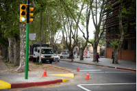 Inauguración de semáforo en la intersección de las calles Larravide y José Antonio Cabrera