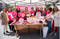 Actividad en la explanada de la Intendencia de Montevideo por campaña de prevención del cáncer de mama, 12 de octubre de 2022